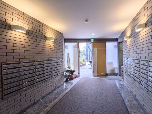 15/25 エントランス