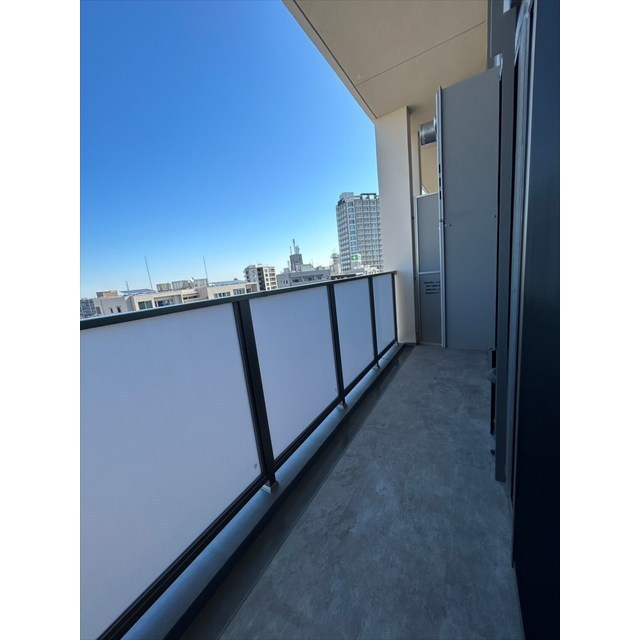 13/18 バルコニー