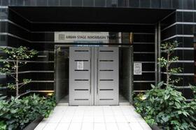 15/15 エントランス