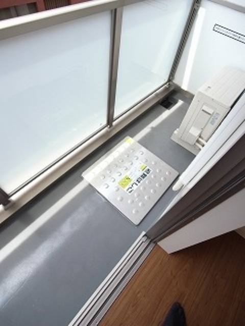 16/28 バルコニー