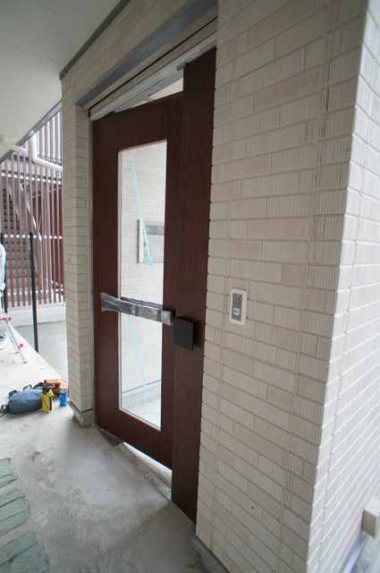 17/17 エントランス