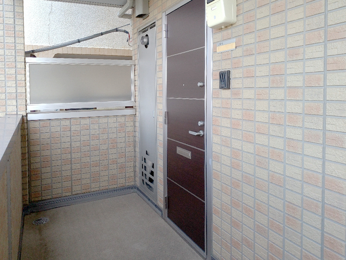 2/4 エントランス