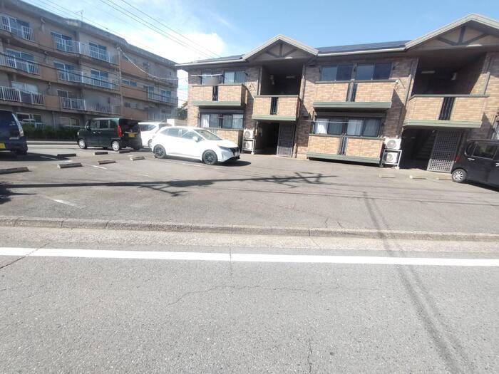 3/5 駐車場