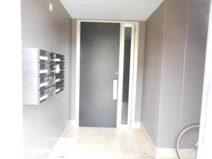 2/5 エントランス