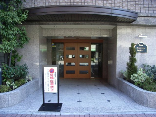 17/22 エントランス