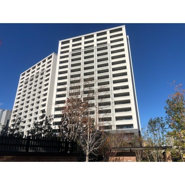 13/13 エントランス