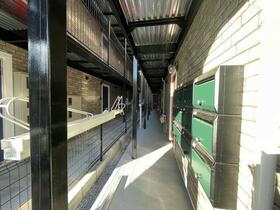 16/16 エントランス