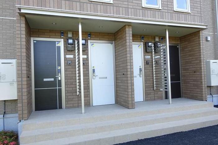 16/20 エントランス