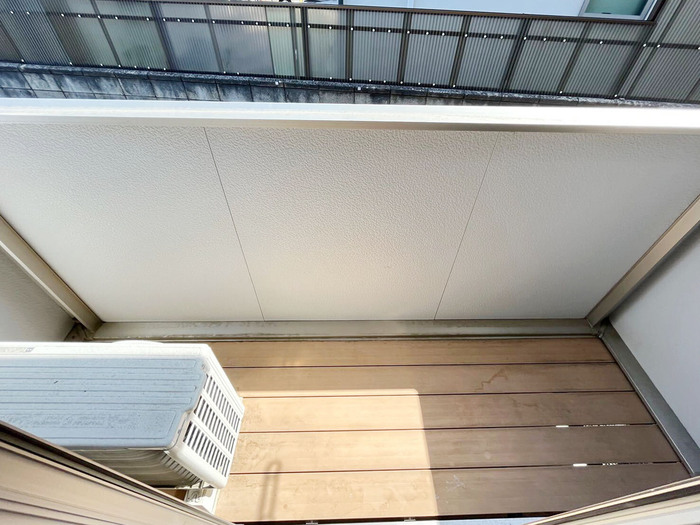 13/22 バルコニー