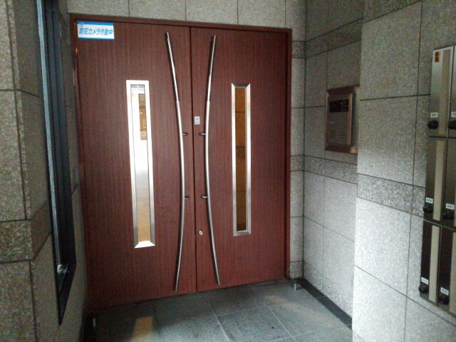 14/20 エントランス