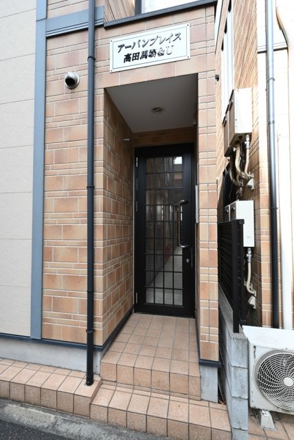 22/30 エントランス