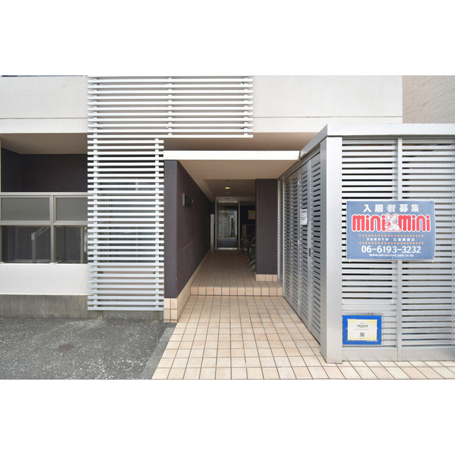 19/19 エントランス