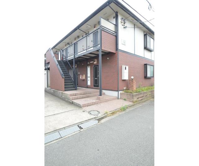 16/19 エントランス