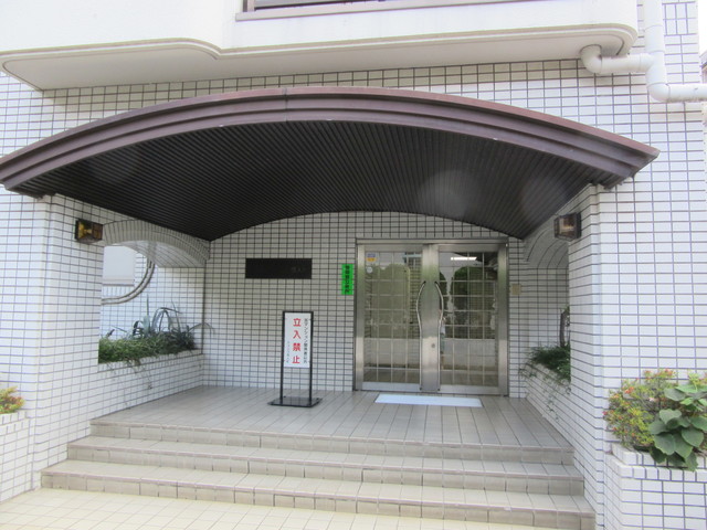 5/8 エントランス