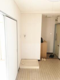 16/16 エントランス