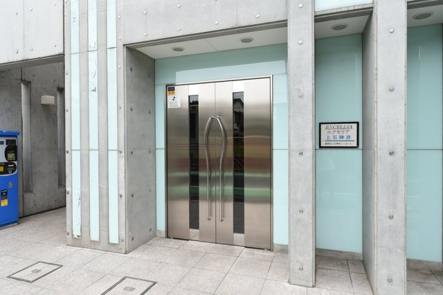 26/26 エントランス