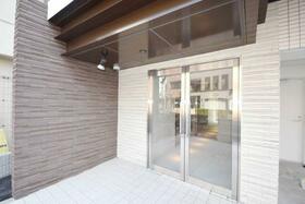 2/3 エントランス