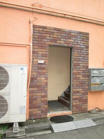 16/18 エントランス