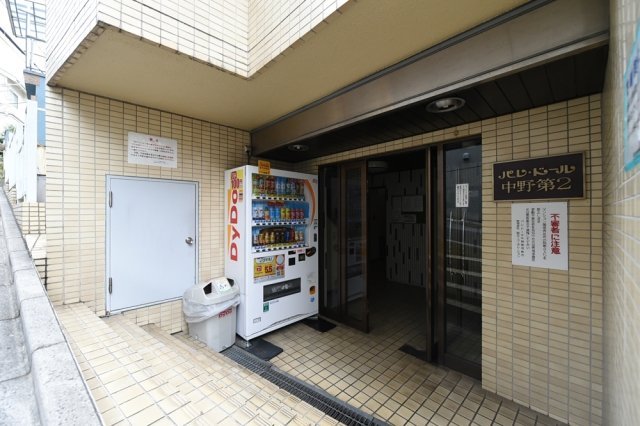 22/24 エントランス