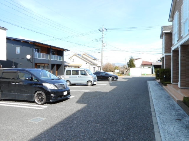 14/20 駐車場