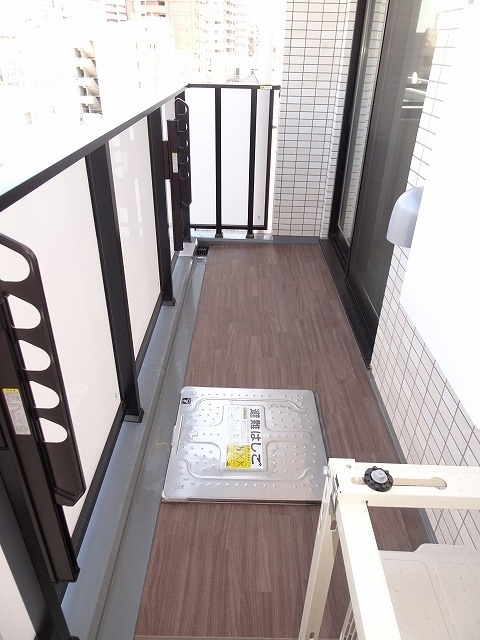 13/20 バルコニー