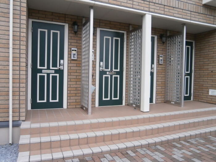 2/4 エントランス