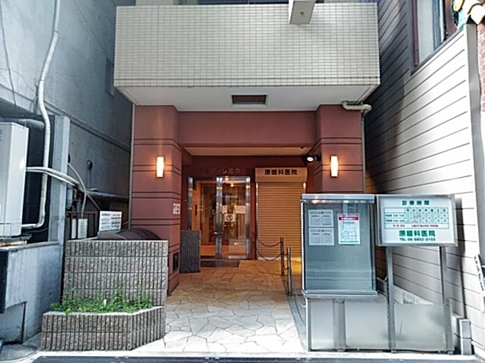 18/20 エントランス