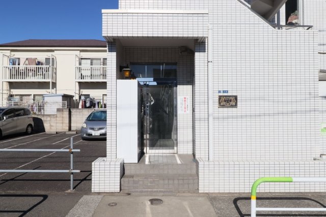 15/16 エントランス