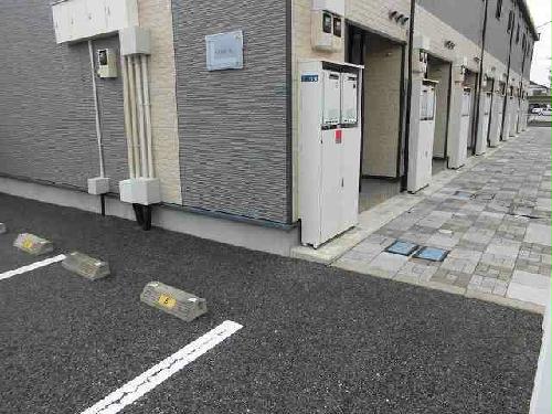 13/22 エントランス