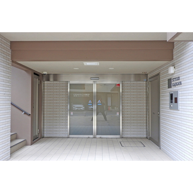 3/3 エントランス