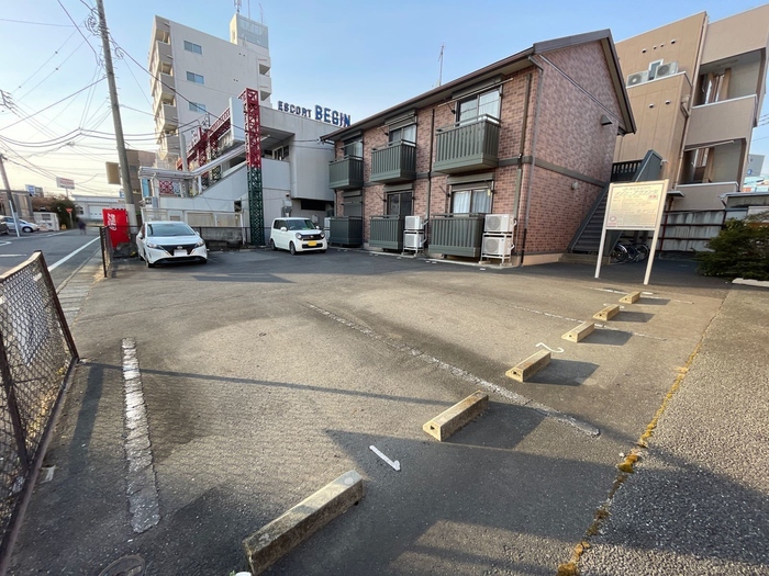 19/22 駐車場