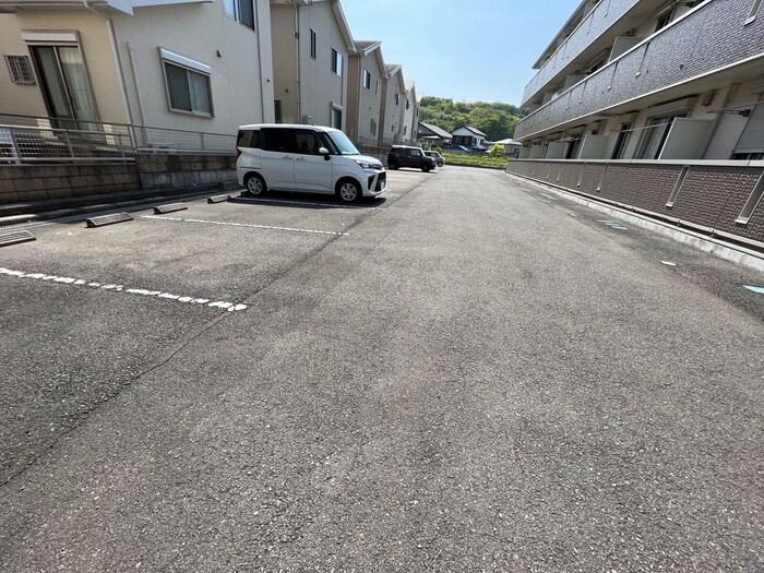 20/23 駐車場