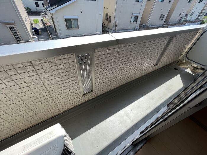13/23 バルコニー