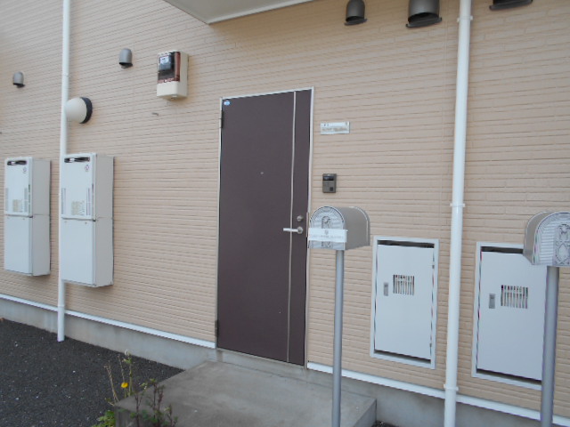 21/30 エントランス