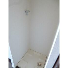 16/16 エントランス