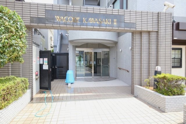 21/23 エントランス