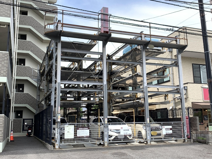 20/20 駐車場