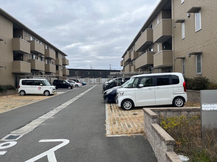 5/5 駐車場