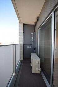 13/18 バルコニー