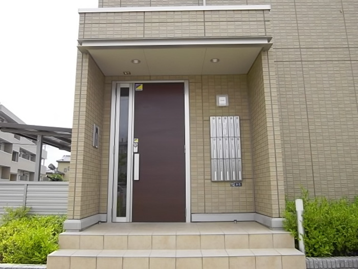 17/20 エントランス