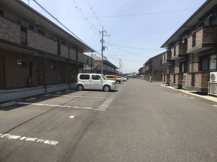 20/30 駐車場
