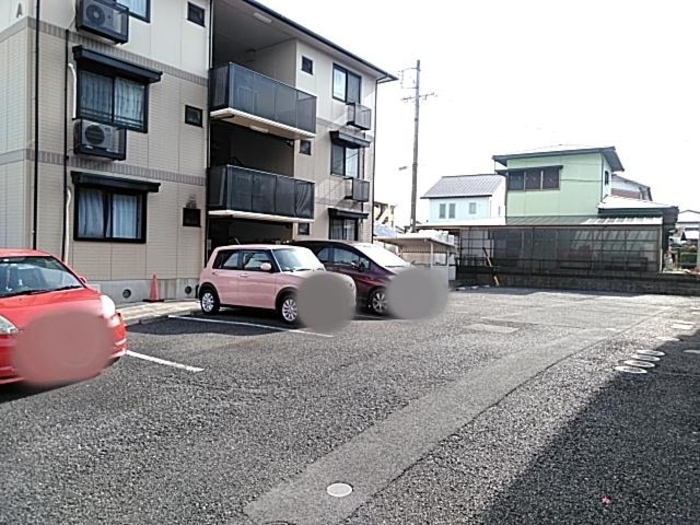 4/7 駐車場