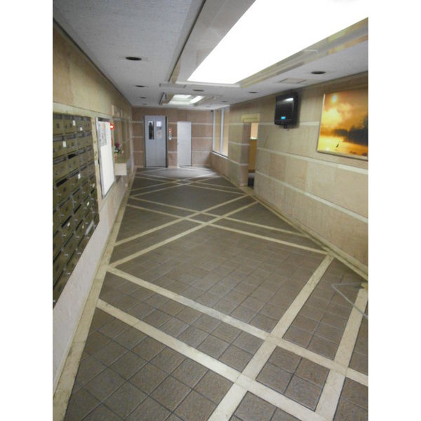 15/16 エントランス