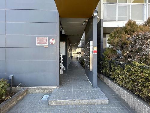 2/3 エントランス