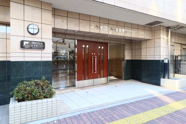 21/25 エントランス