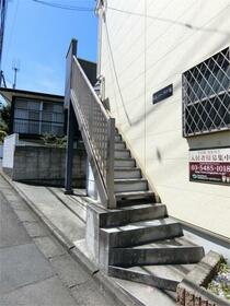 16/16 エントランス