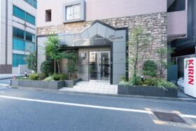 2/2 エントランス