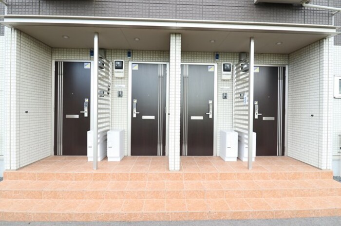 19/20 エントランス