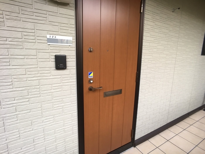 18/20 エントランス