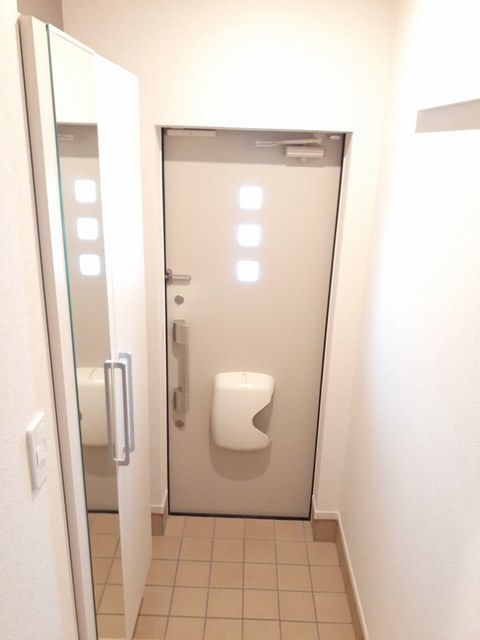 6/20 玄関